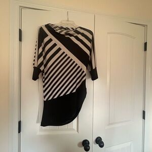 Rinascimento Elegant Black and White Striped Garment
